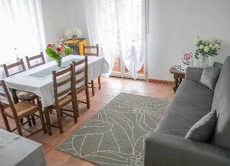Stili House Panoramic View Daire Perledo